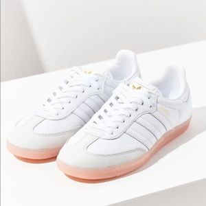 Adidas original Samba in white with pink sole